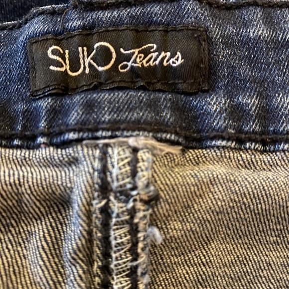 Women’s Size 12 embroidered jeans - Picture 8 of 8